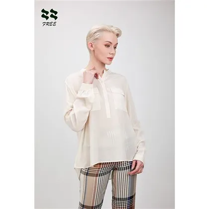 เสื้อผ้าลำลองที่สุภาพสำหรับสุภาพสตรี